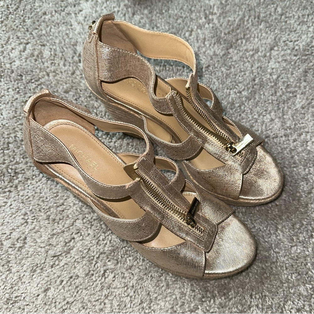 Gold Wedges